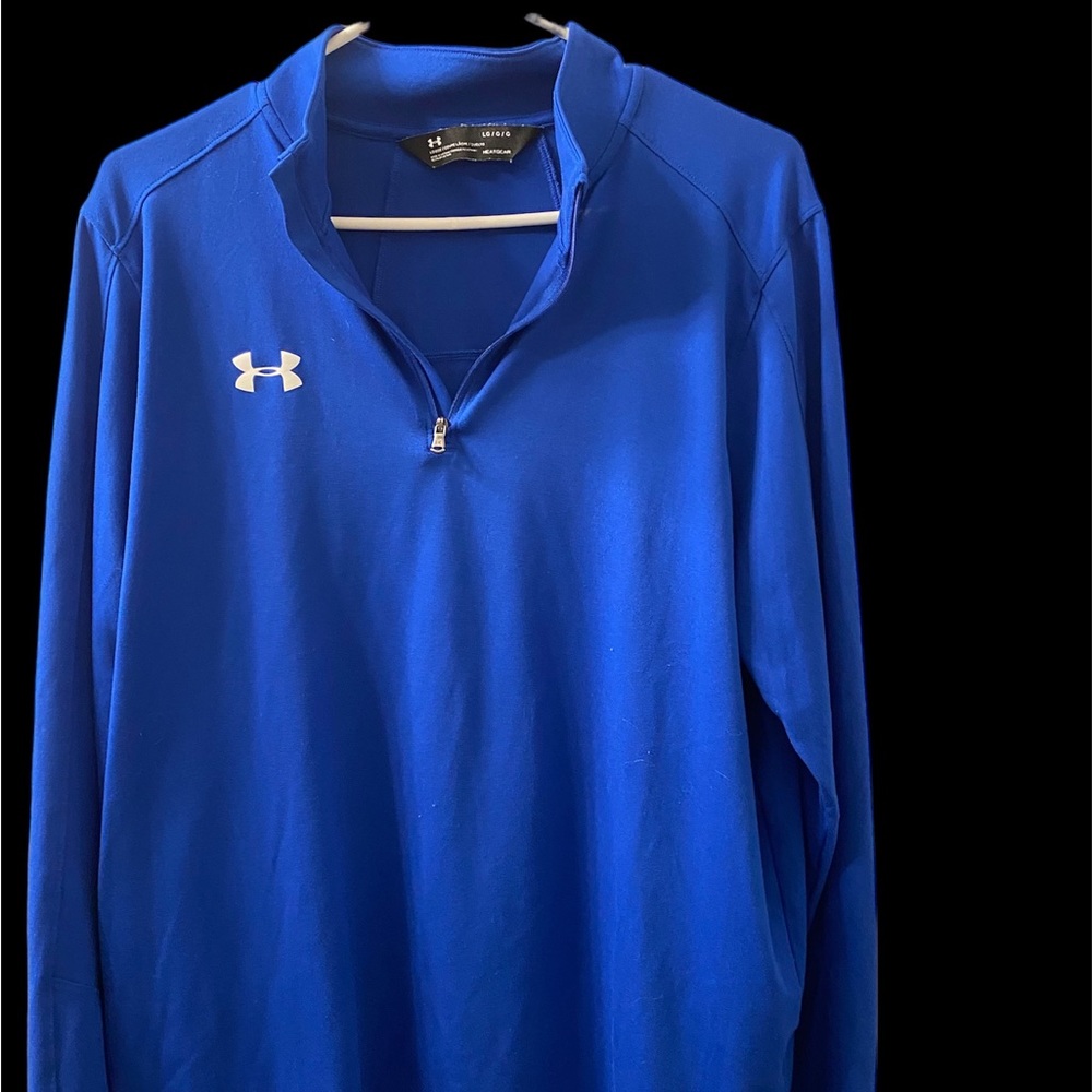 Men's under armour light sweatshirt.